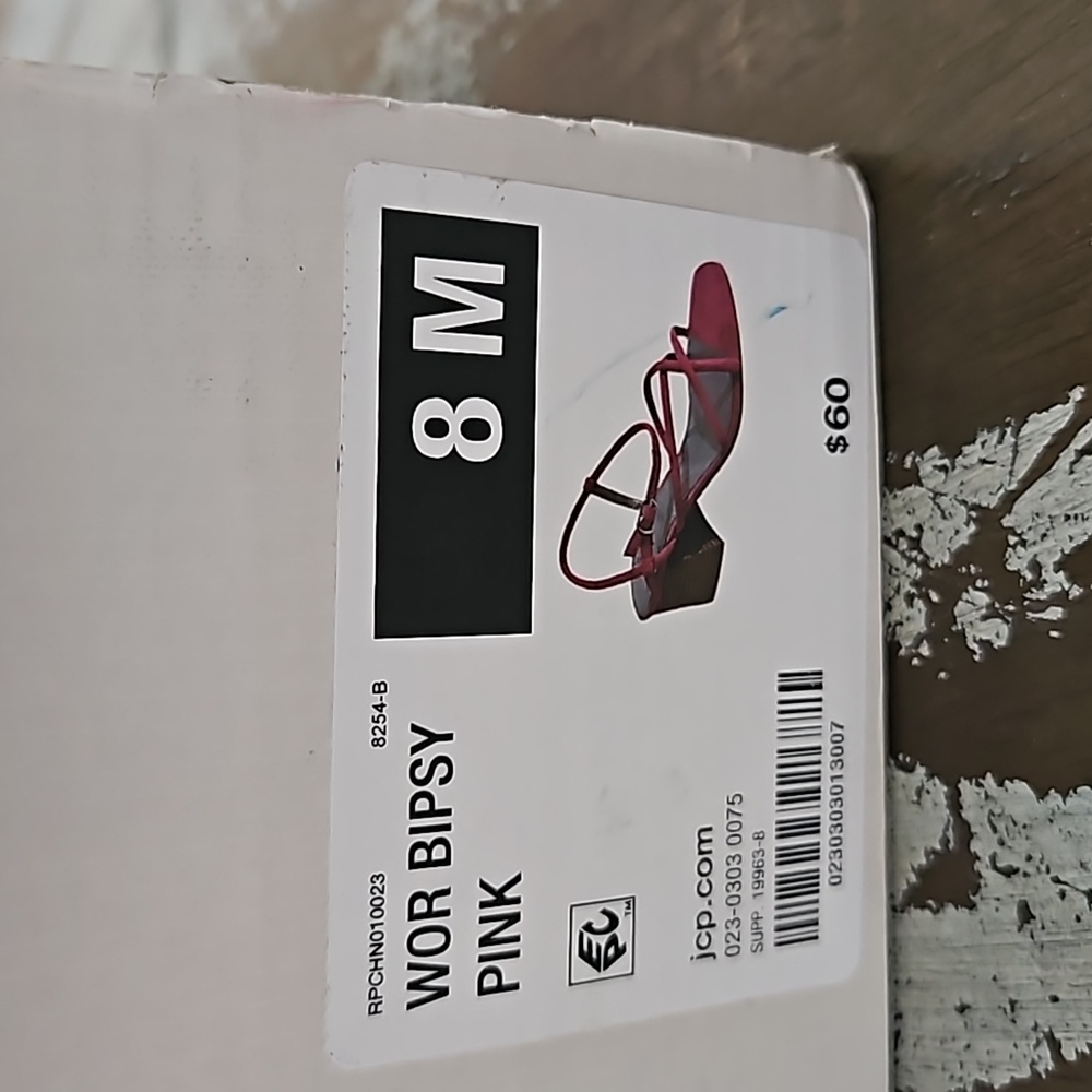 New Pink sandals 👡 - Picture 7 of 10